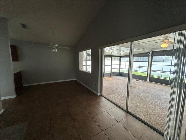 Building Photo - 1879 Meadowgold Ln