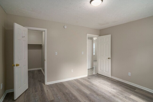 Building Photo - 9285 Cedar Ridge Dr NW