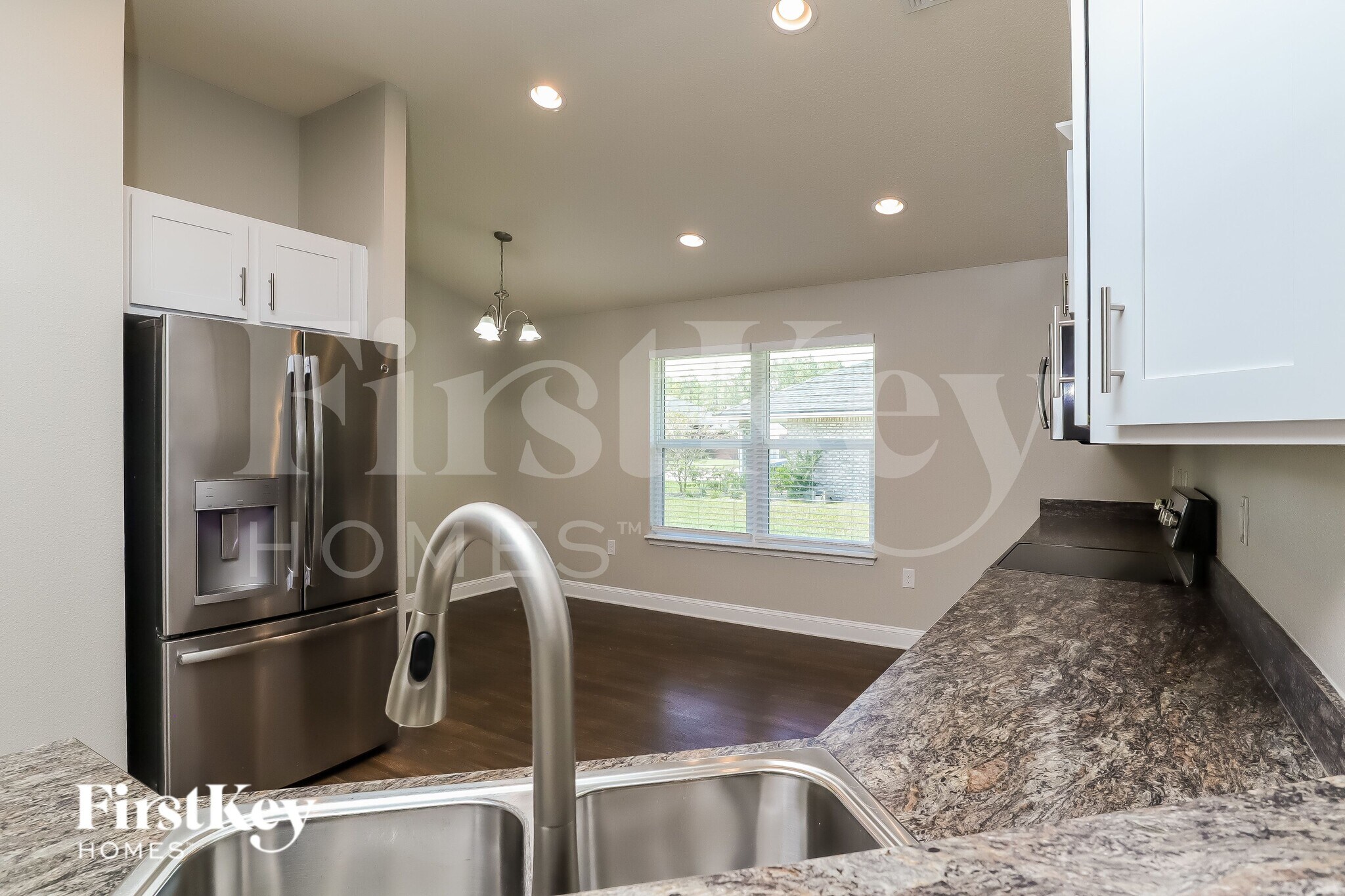 Building Photo - 78109 Saddle Rock Rd