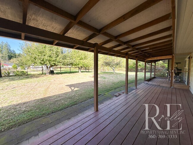 Building Photo - Mid-Century Modern Dream Home with Chef’s ...