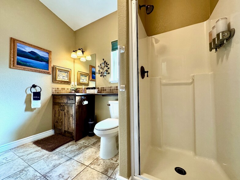 Building Photo - 153 Oakmont Lp
