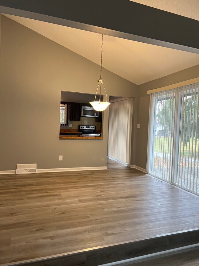 Building Photo - 2885 Aljor Ct