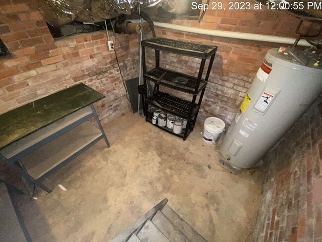 Building Photo - 1429 Pine Valley Loop