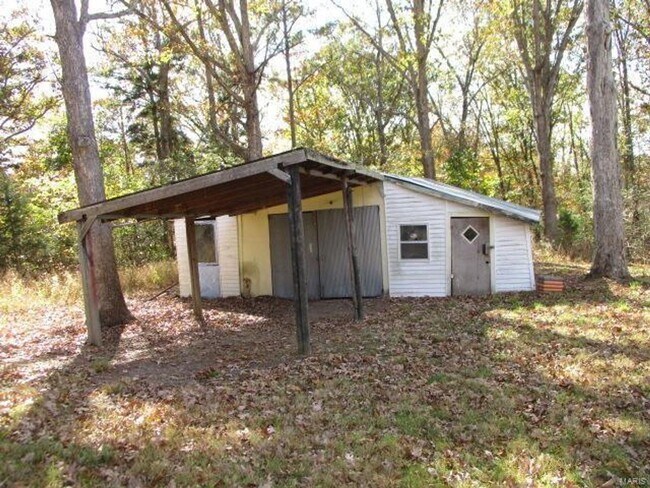 Building Photo - POTOSI - 2 Bedroom Home On 1.1 Acres Close to Town - $599 MONTH / $999 DOWN