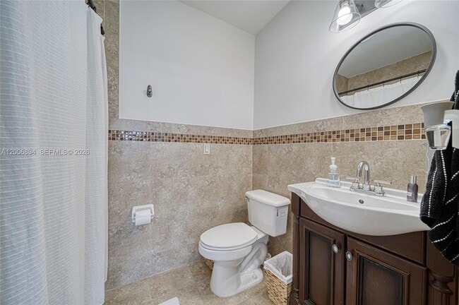 Building Photo - 10600 SW 80th Ct