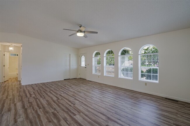 Building Photo - 11045 E Turquoise Cir