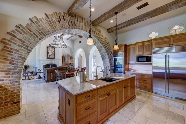 Building Photo - 418 Cattle Trail Dr