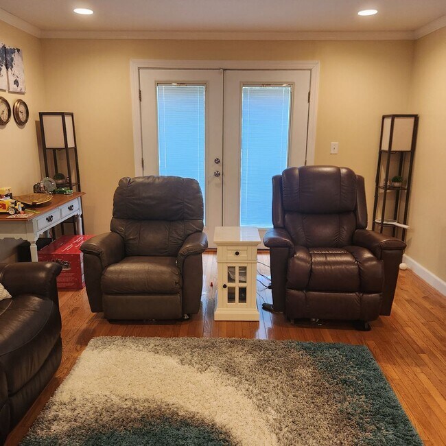 Building Photo - 32 Little Florida Road, Poquoson, VA - Ava...