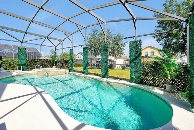 Building Photo - Stunning Fully Furnished and Decorated home in Davenport with Private Pool!