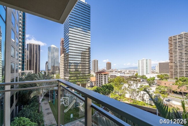 Building Photo - 2br - 2 Bed 1 Bath Condo in Capitol Place