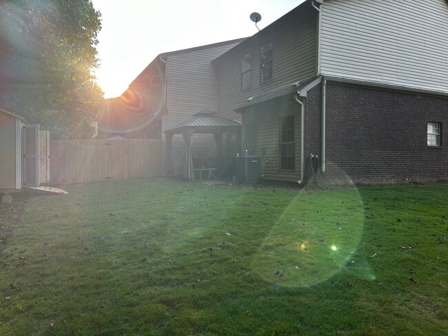 Building Photo - 4300 Ashwood Cove