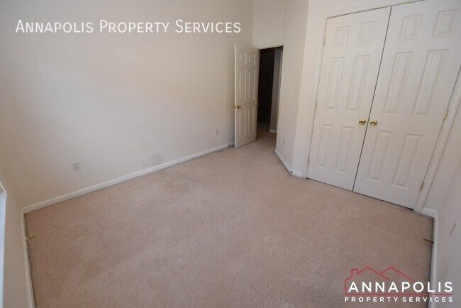 Building Photo - 2530 Running Wolf Trl