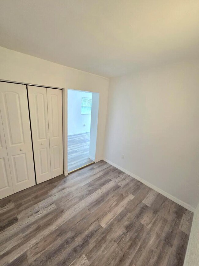 Building Photo - 2289 Dallas St