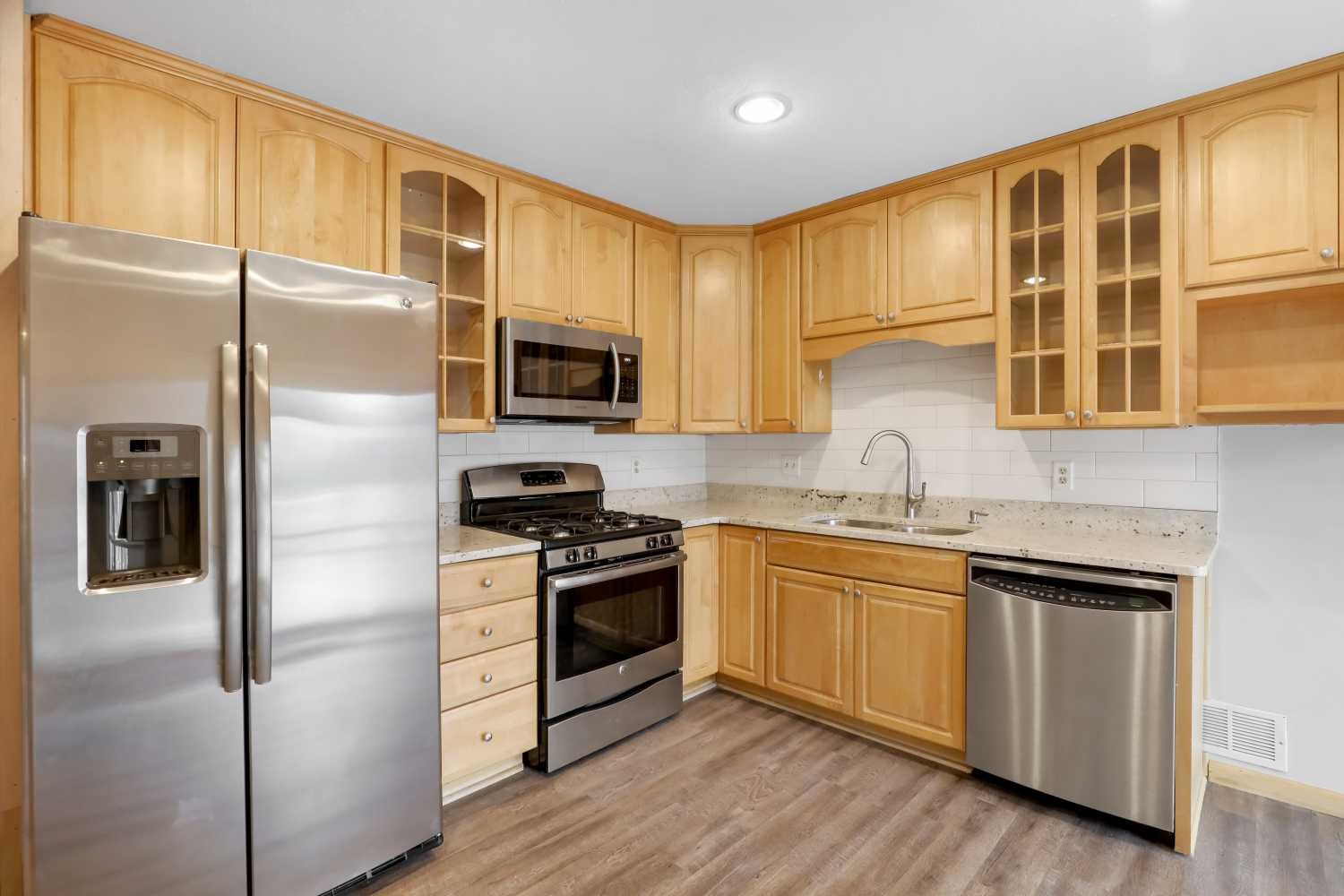 Kitchen - 5508 France Ave S