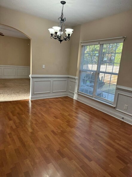 Kitchen windows - 232 High Meadows Cir