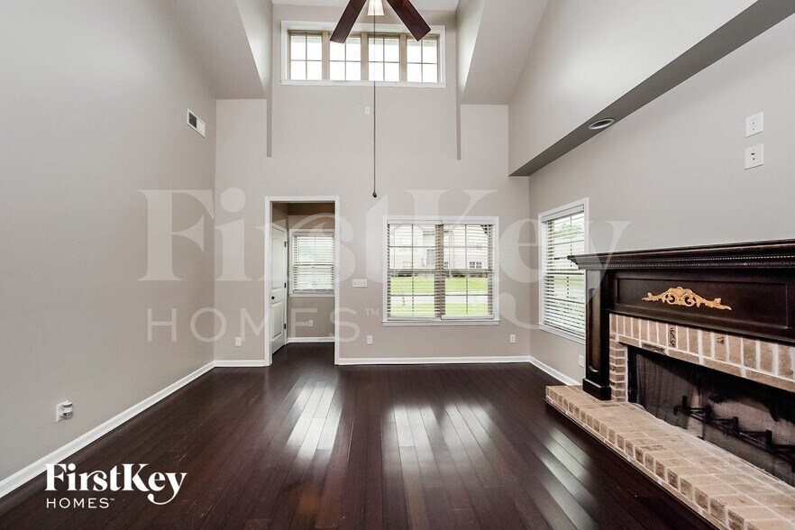 Building Photo - 345 Deer Creek Way