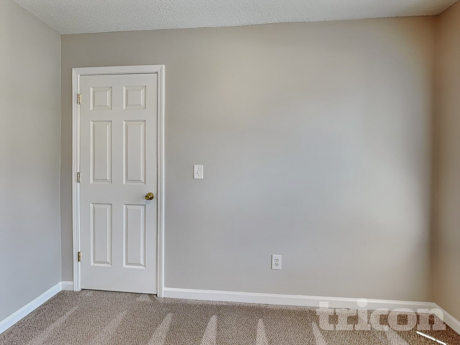 Building Photo - 4095 Gracewood Park Dr