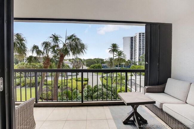 Building Photo - 4748 S Ocean Blvd
