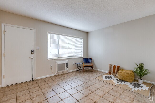 1 BR, 1 BA - 640SF - The Fairview | 1 & 2 Bedroom Apartments in...