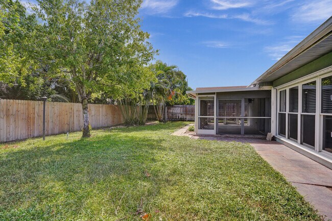 Building Photo - 618 Lindell Blvd