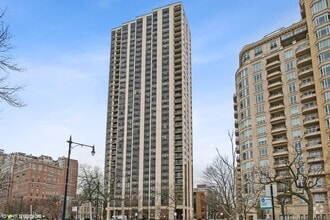 Building Photo - 2500 N Lakeview Ave