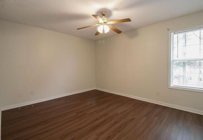 Building Photo - 2107-1 Ringgold Ct