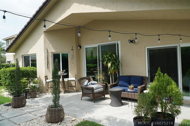 Building Photo - 17030 NW 19th Ct
