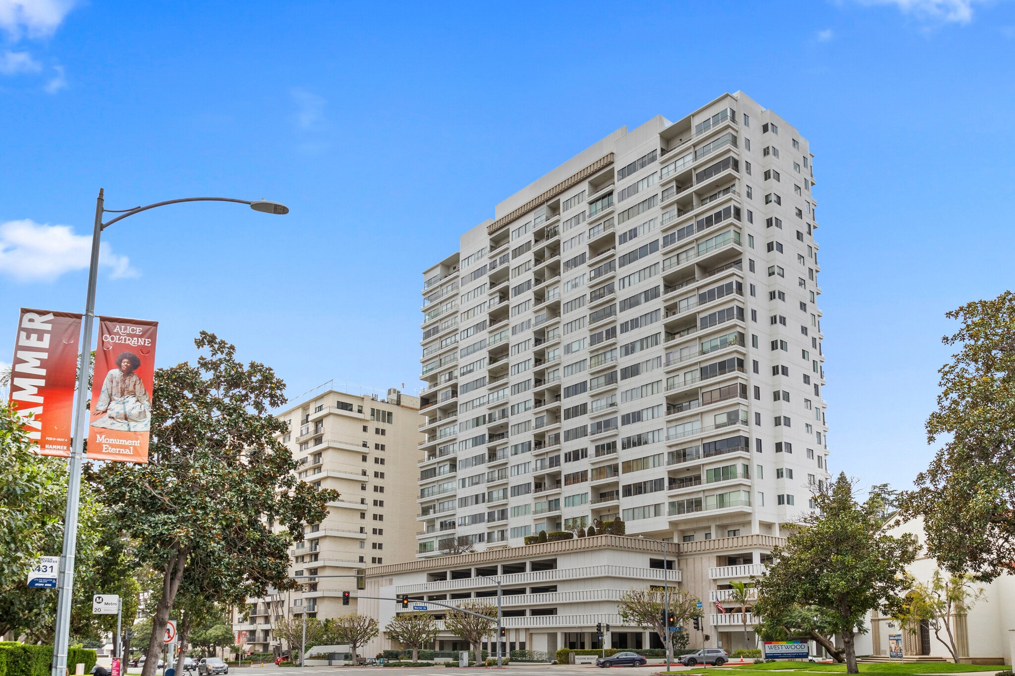 Building Photo - 10501 Wilshire Blvd