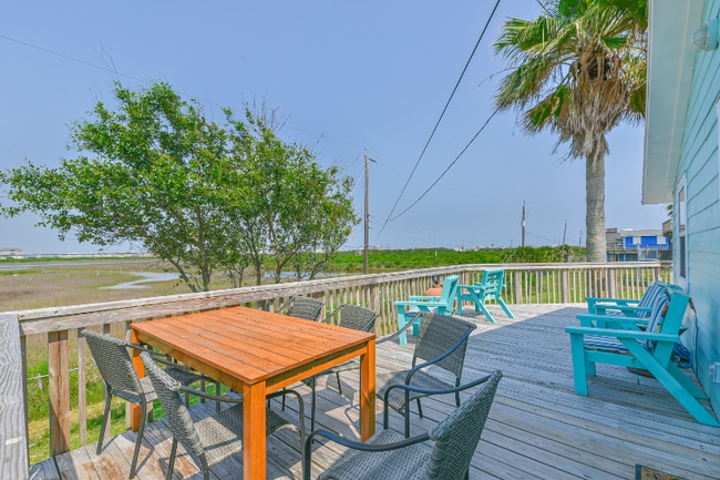 Building Photo - 3919 San Jacinto Dr