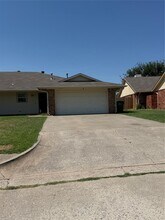 Building Photo - 1309 Summerton Pl