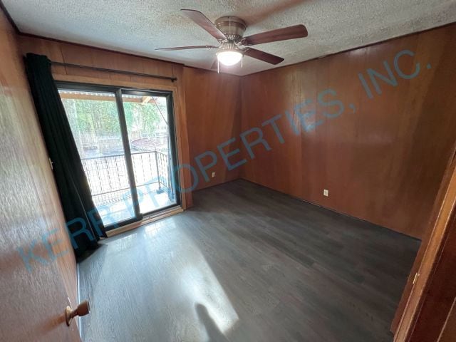 Building Photo - Deep Creek Manor! 3 Bd / 1.5 Bth - Central...