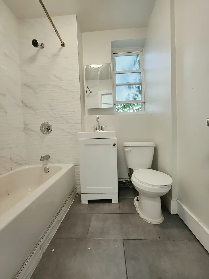 Building Photo - 20 Seidler St