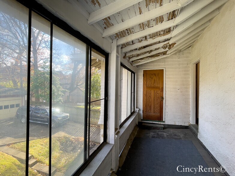 Building Photo - 3538 Burch Ave