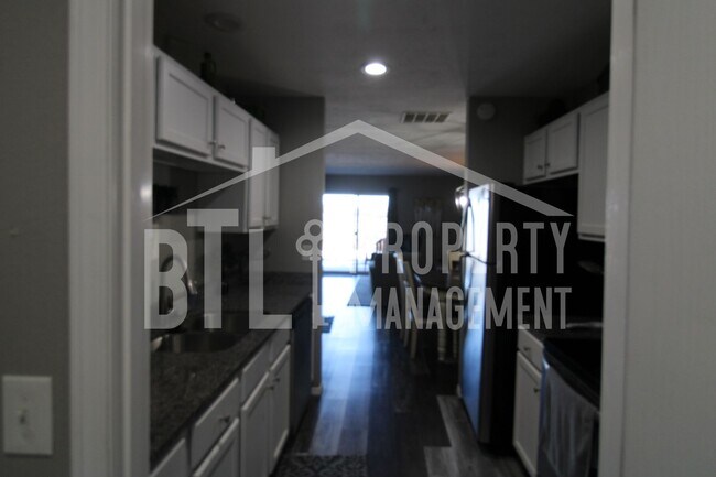 Building Photo - Beautifully Furnished 3 Bedroom Condo in Branson!