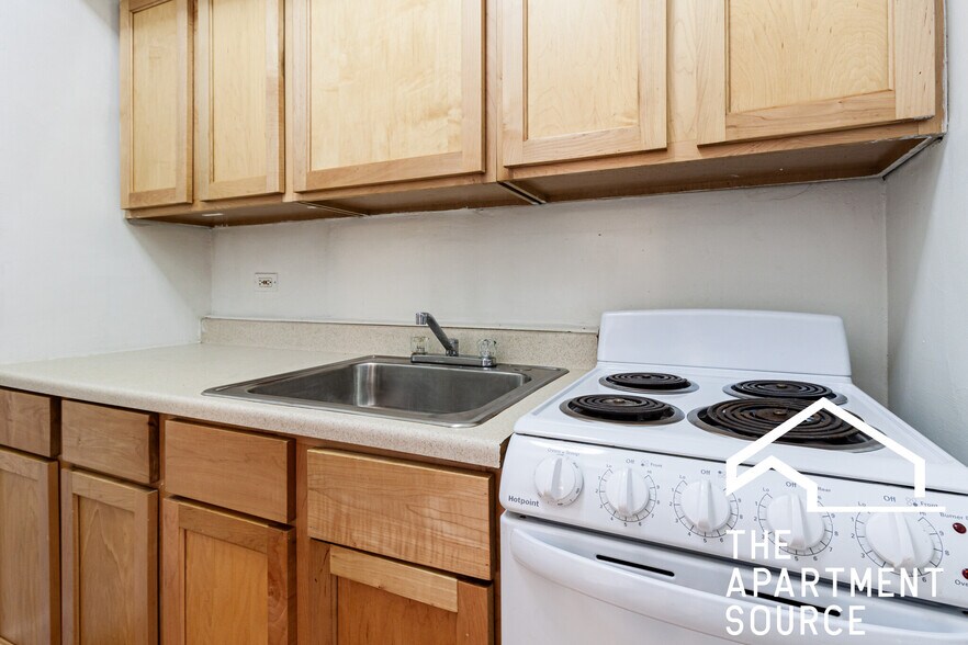 Building Photo - 532 W Arlington Pl