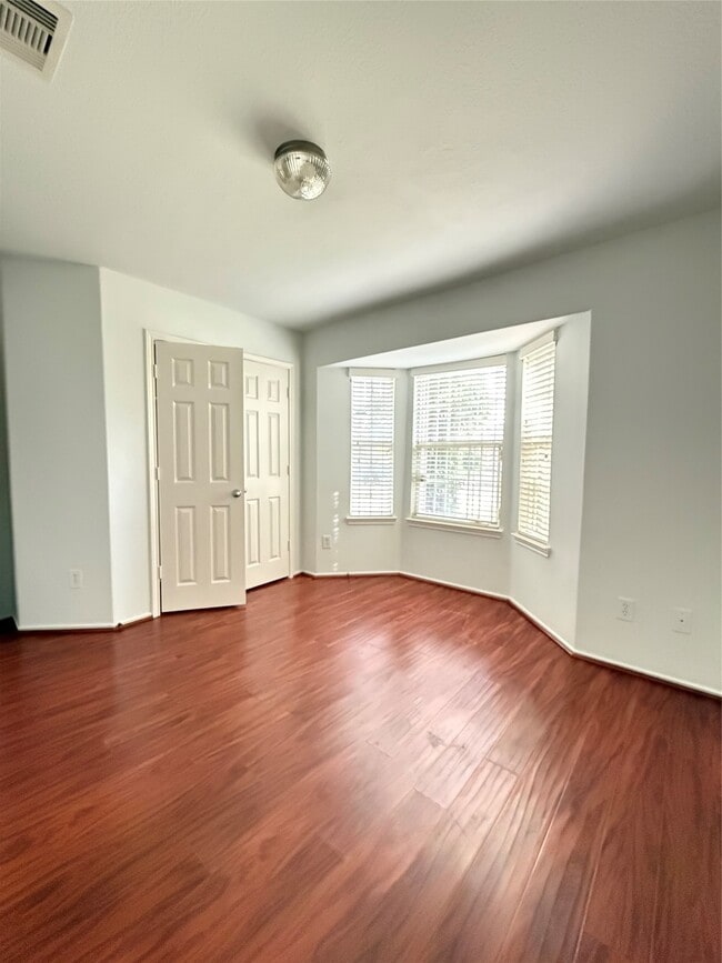 Building Photo - 13830 Fort Nelson Dr