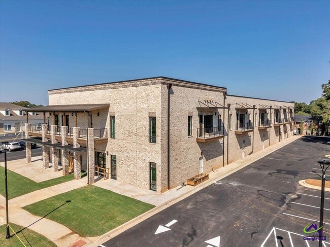 Building Photo - 1009 Northside Dr
