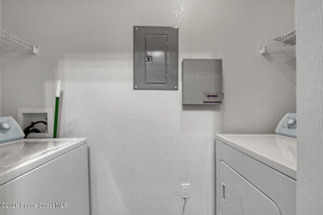 Building Photo - 1747 Sophias Dr