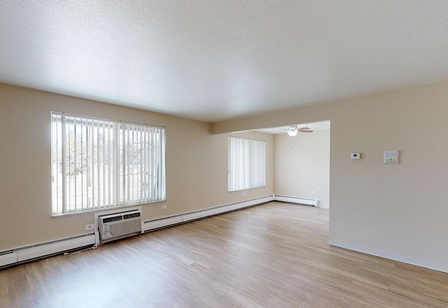 Building Photo - 2 bedroom in Lakewood CO 80214