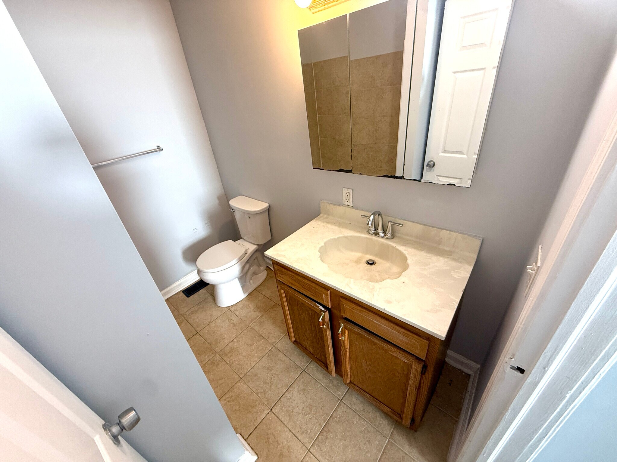 Building Photo - 22 Pleasant Ave