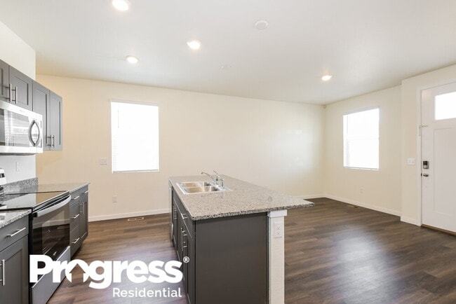 Building Photo - 13438 Oneida Ln