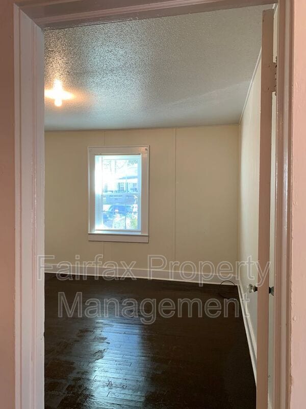 Building Photo - 315 Georgia Ave