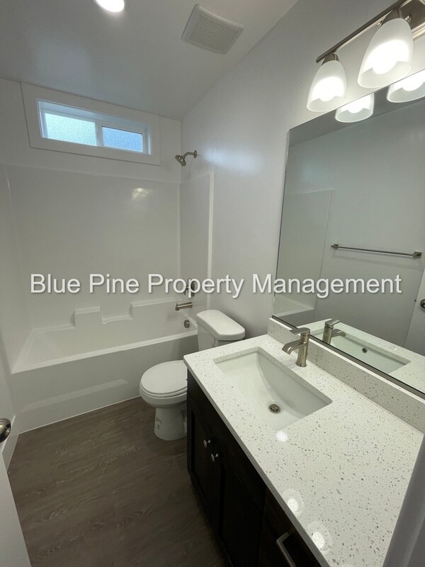 Building Photo - 6047 Cedarwood Ln