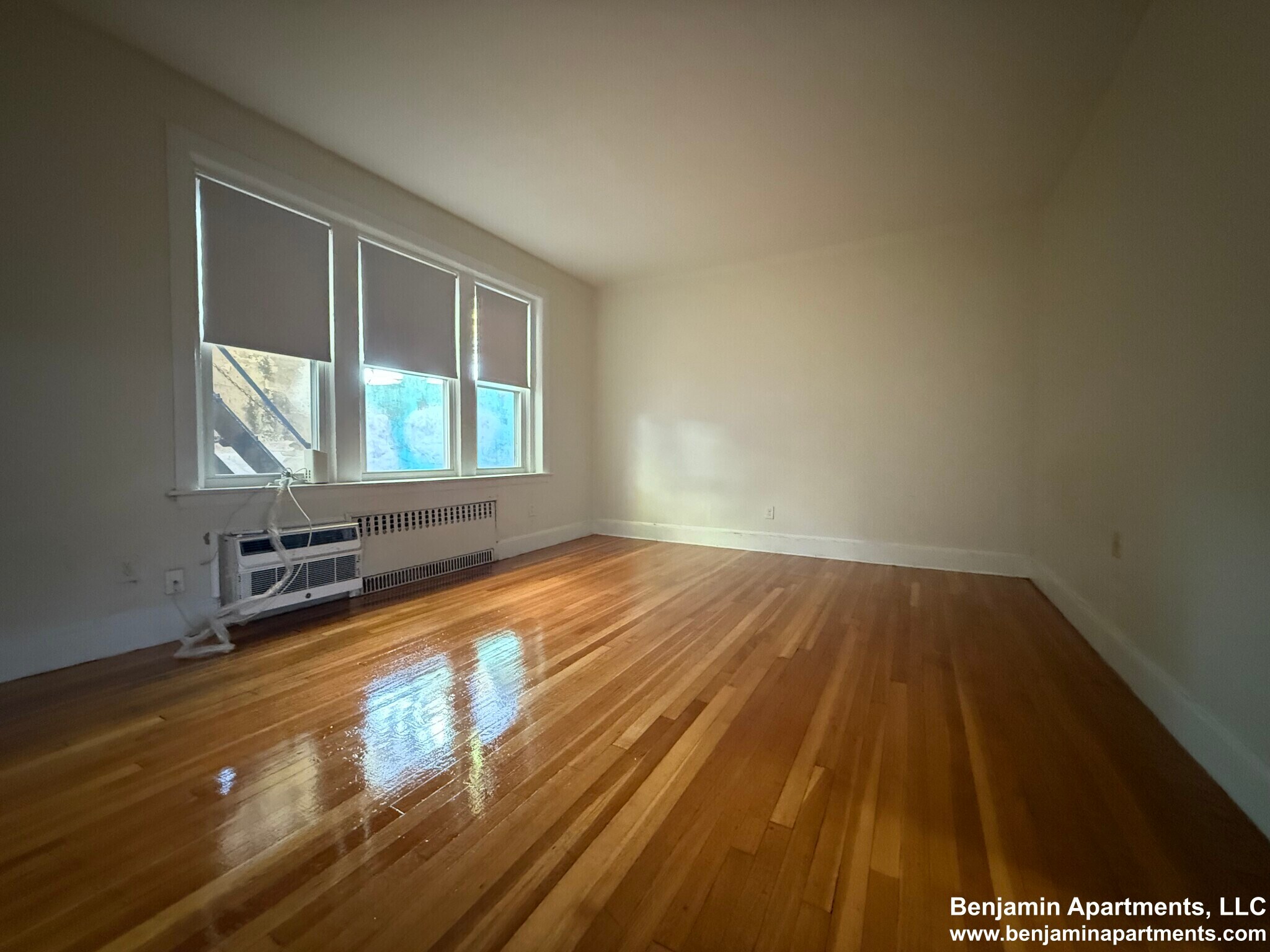 Building Photo - 93 Lancaster Ter