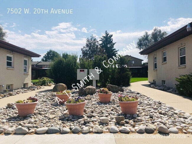 Building Photo - Great Location! Clean Two Bedroom Apartmen...