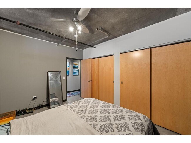 Building Photo - 730 N 4th St