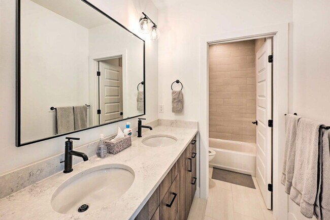 Building Photo - 30610 Boot Ct