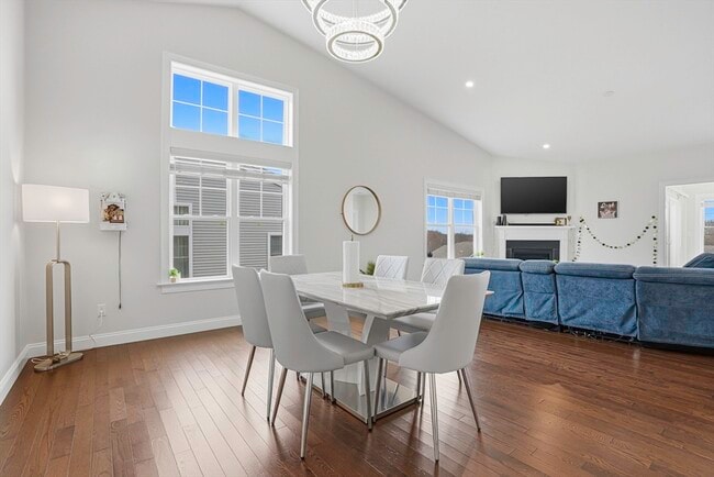 Building Photo - 52 Logan's Run