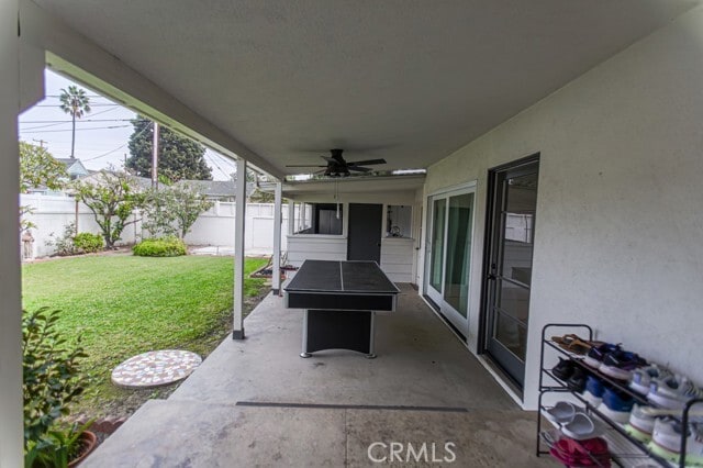 Building Photo - 702 N Pine St