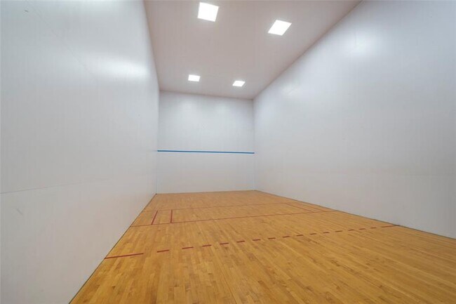 Building Photo - 4808 N State Rd 7